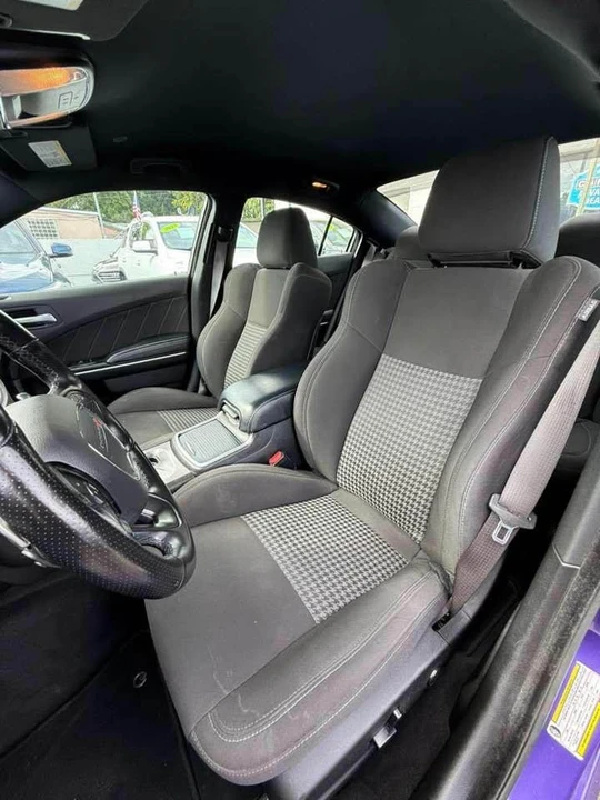 2023 Dodge Charger 8th Gen - Image 13 of 18