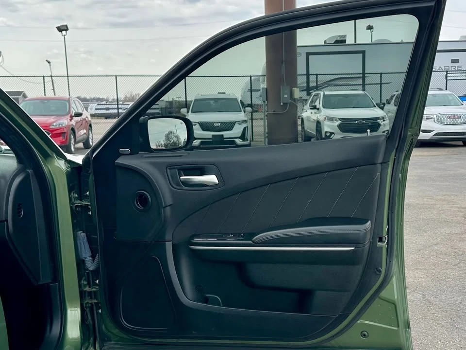 2023 Dodge Charger 7th Gen - Image 16 of 20