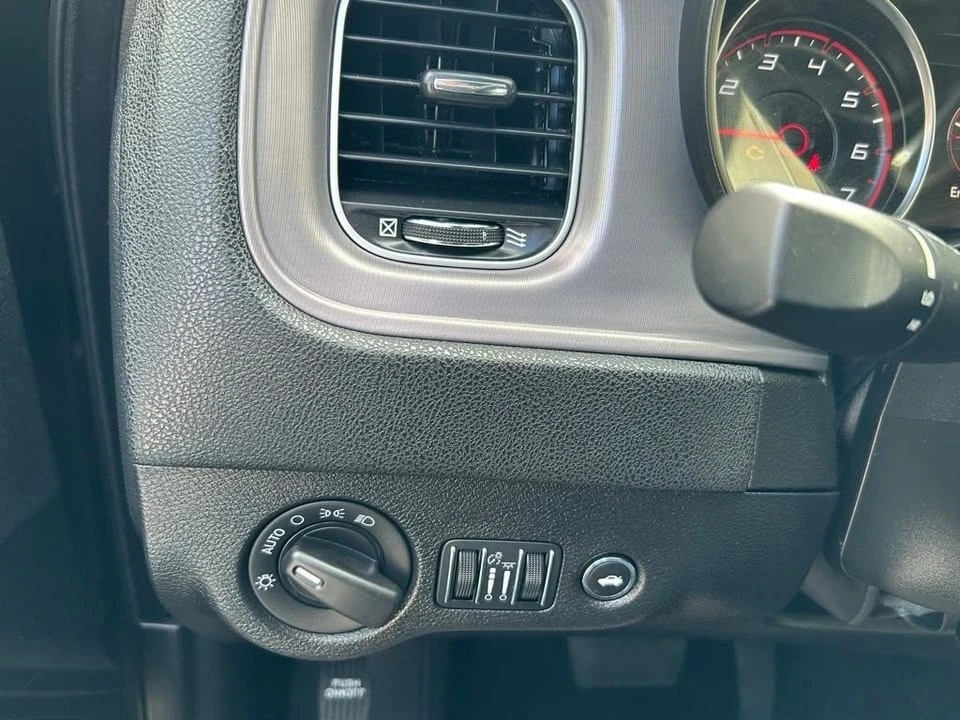 2023 Dodge Charger 7th Gen - Image 16 of 19