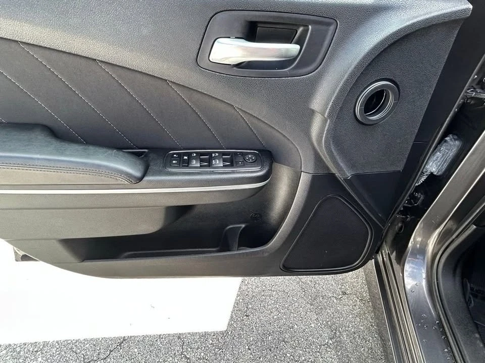 2023 Dodge Charger 7th Gen - Image 14 of 19