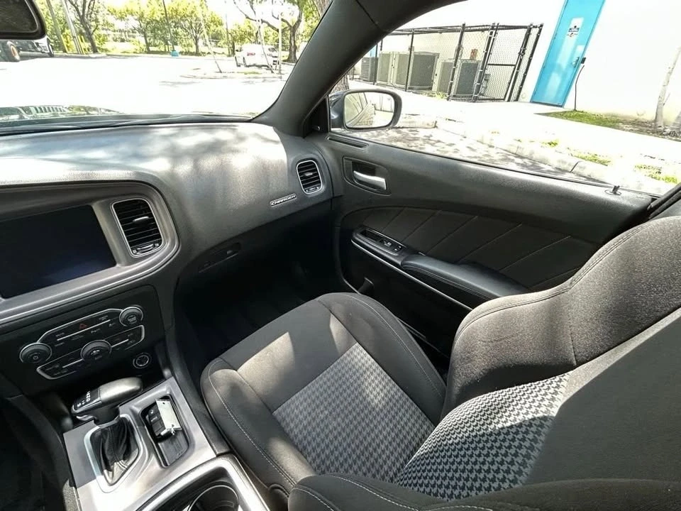 2023 Dodge Charger 7th Gen - Image 10 of 19