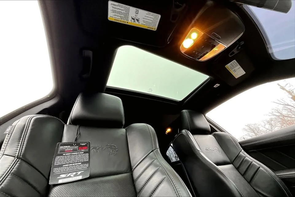 2023 Dodge Charger SRT Hellcat 7th Gen - Image 16 of 19