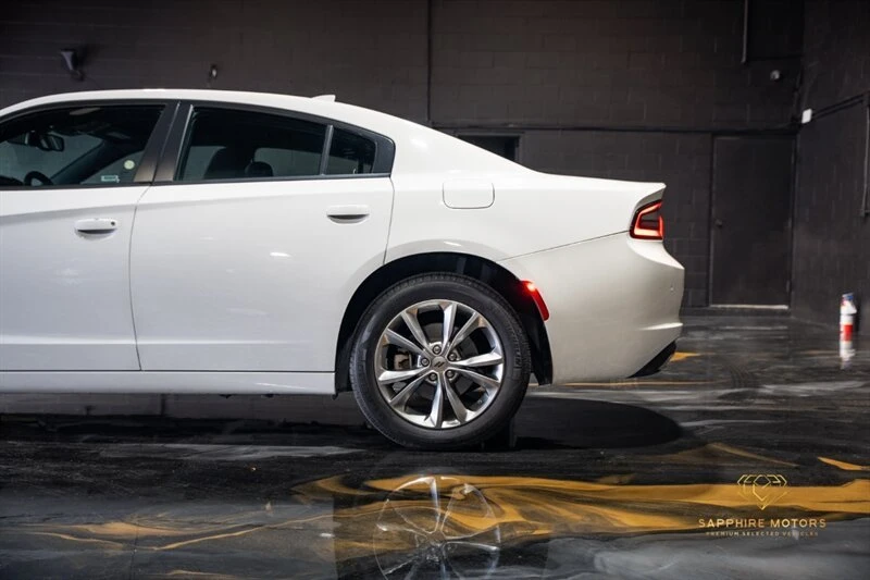 2023 Dodge Charger 8th Gen - Image 7 of 10