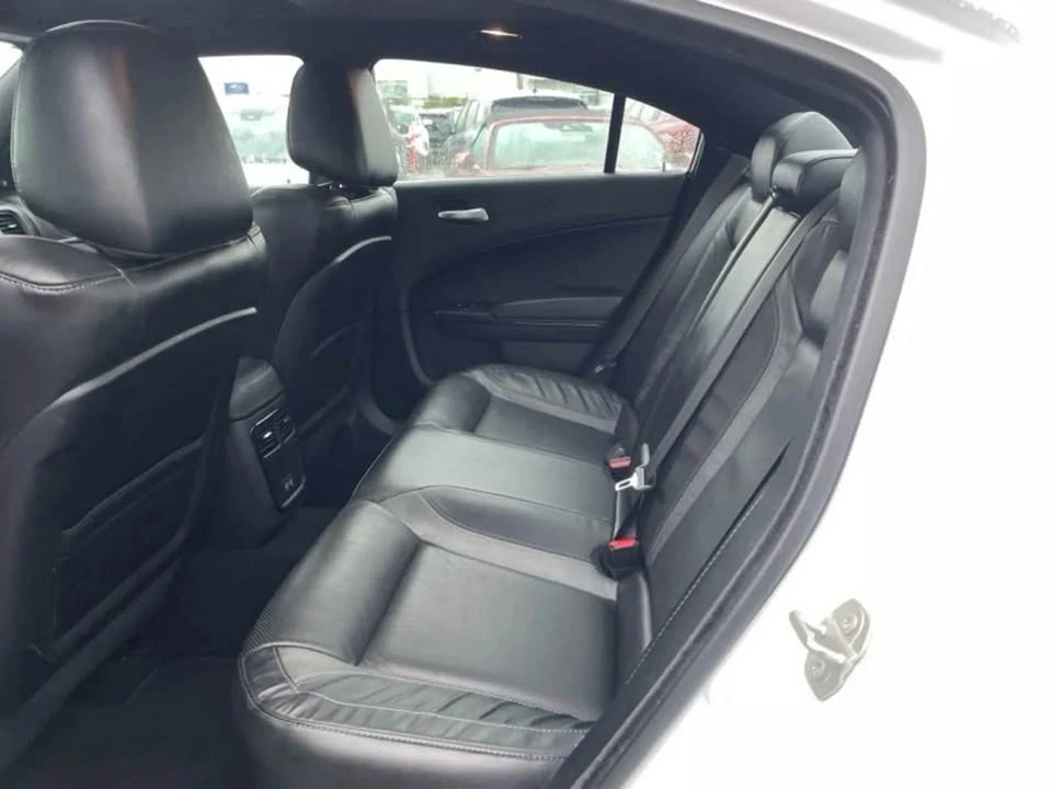 2023 Dodge Charger 8th Gen - Image 10 of 12