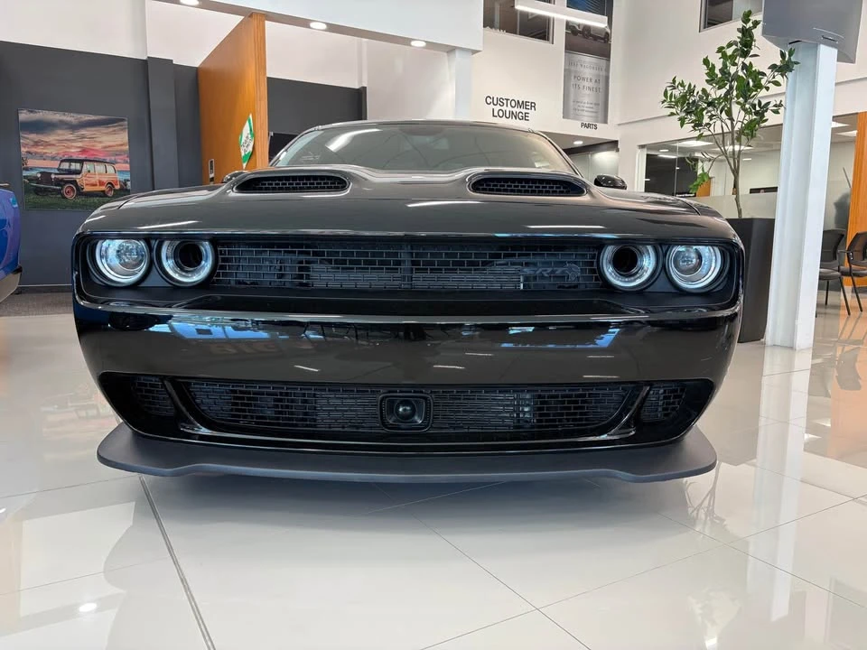 2023 Dodge Challenger SRT Hellcat 3rd Gen - Image 4 of 16