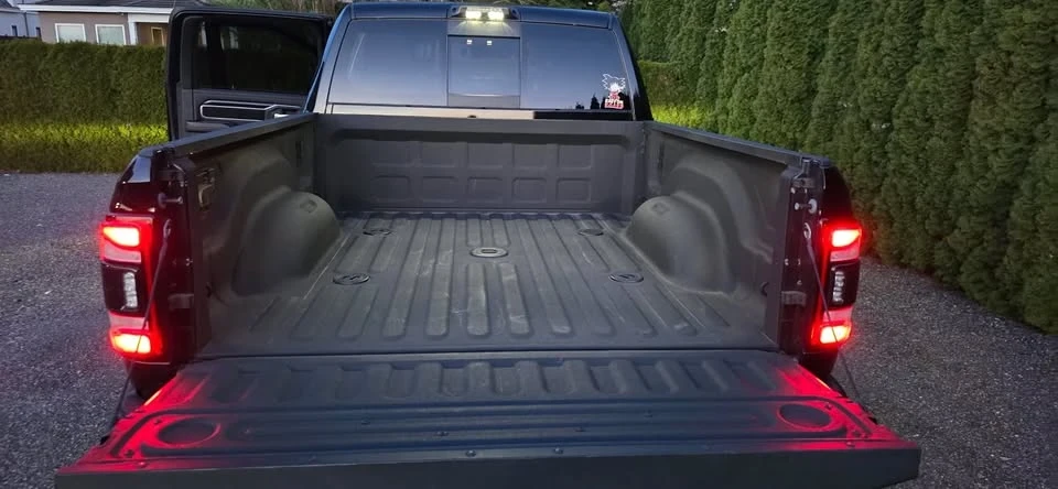 2023 Ram 3500 - Image 11 of 13