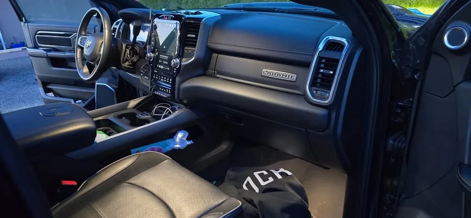2023 Ram 3500 - Image 8 of 13