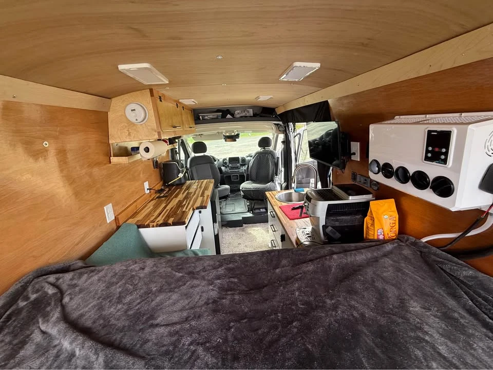 2023 Ram ProMaster - Image 8 of 15