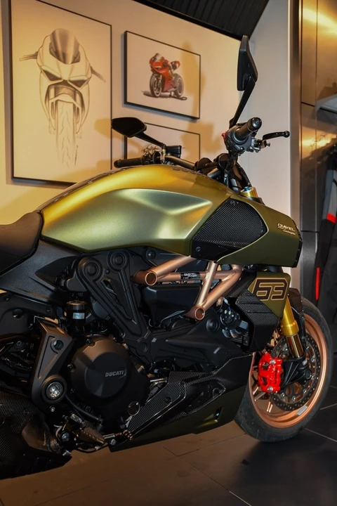 2023 Ducati Diavel - Image 20 of 30