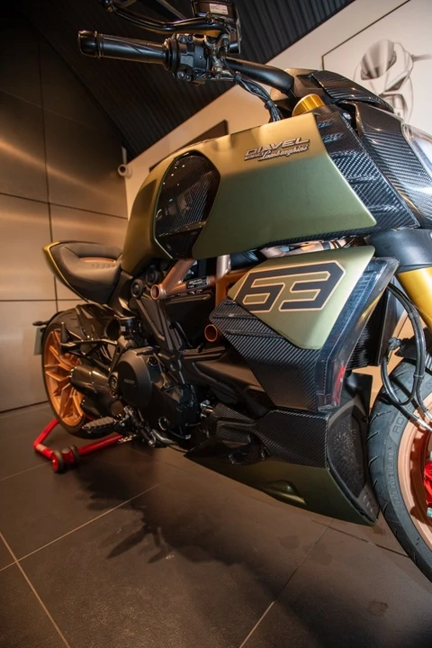 2023 Ducati Diavel - Image 23 of 30
