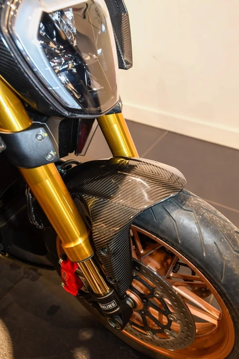 2023 Ducati Diavel - Image 8 of 30