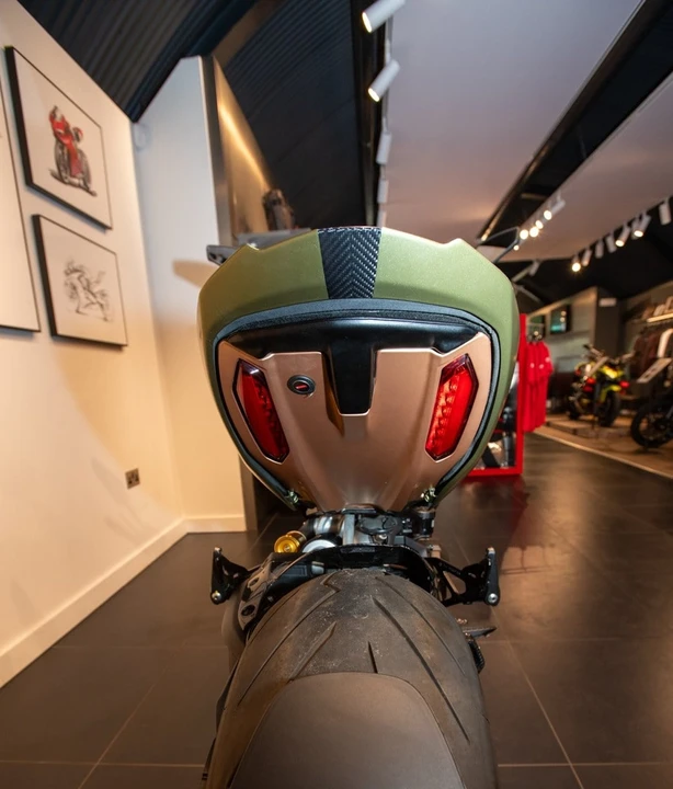 2023 Ducati Diavel - Image 22 of 30