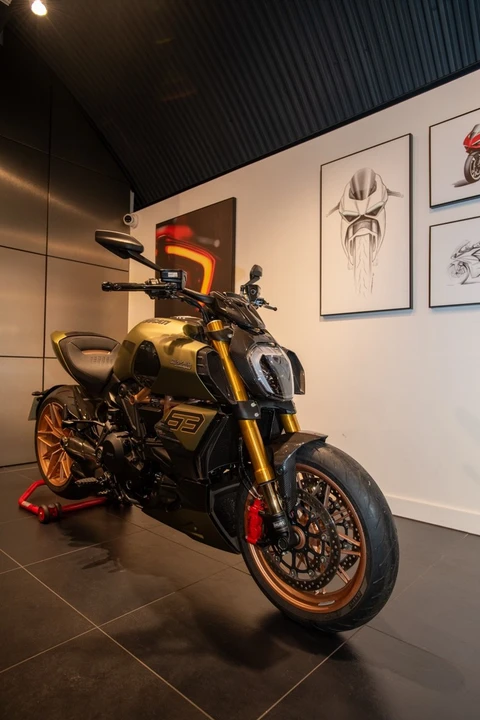 2023 Ducati Diavel - Image 30 of 30