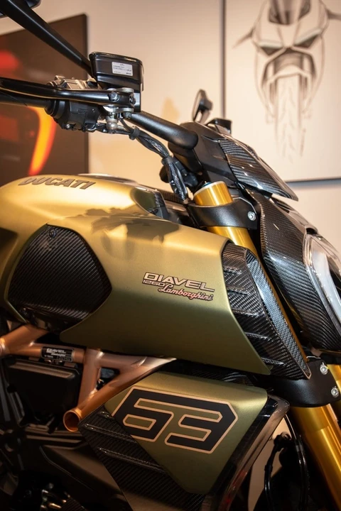 2023 Ducati Diavel - Image 7 of 30
