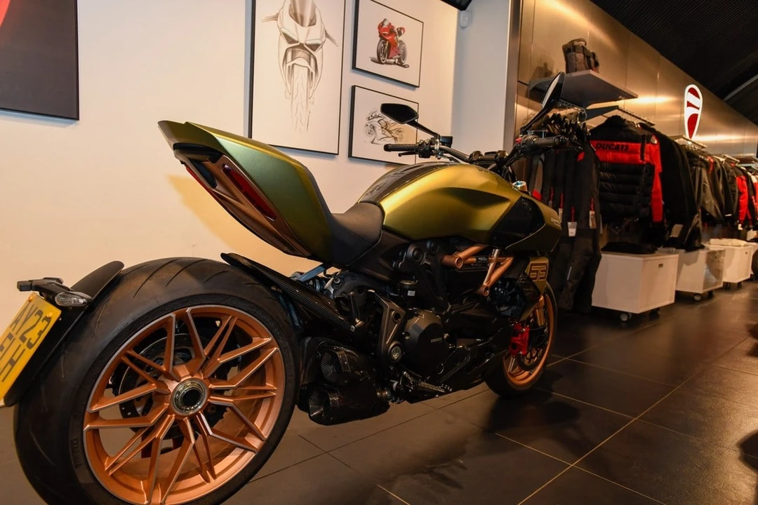 2023 Ducati Diavel - Image 29 of 30