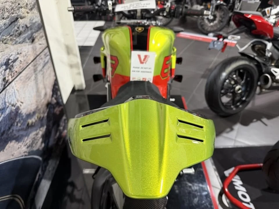 2023 Ducati Streetfighter - Image 5 of 11