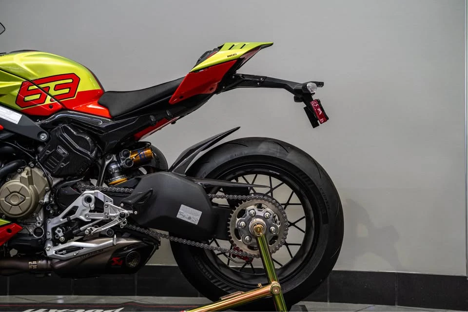 2023 Ducati Streetfighter - Image 5 of 15