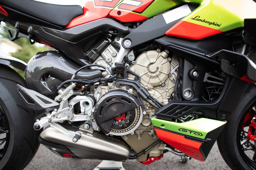 2023 Ducati Streetfighter - Image 6 of 8