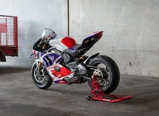 2023 Ducati V4 - Image 15 of 21