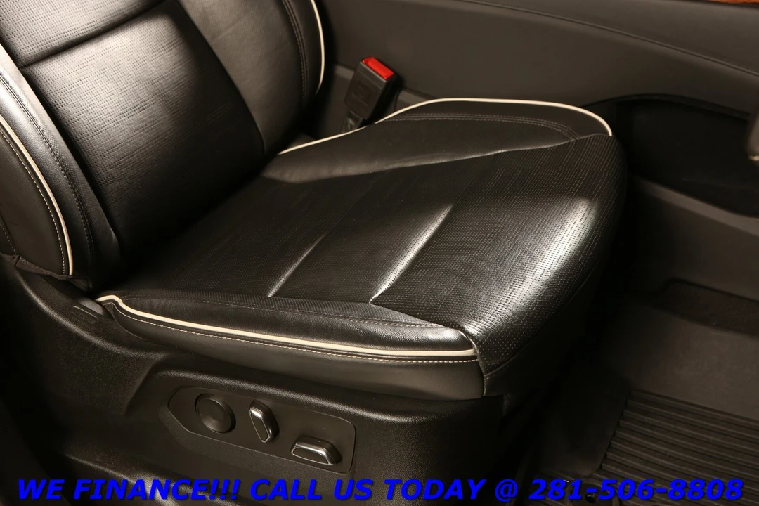 2023 Cadillac Escalade 5th Gen - Image 19 of 21