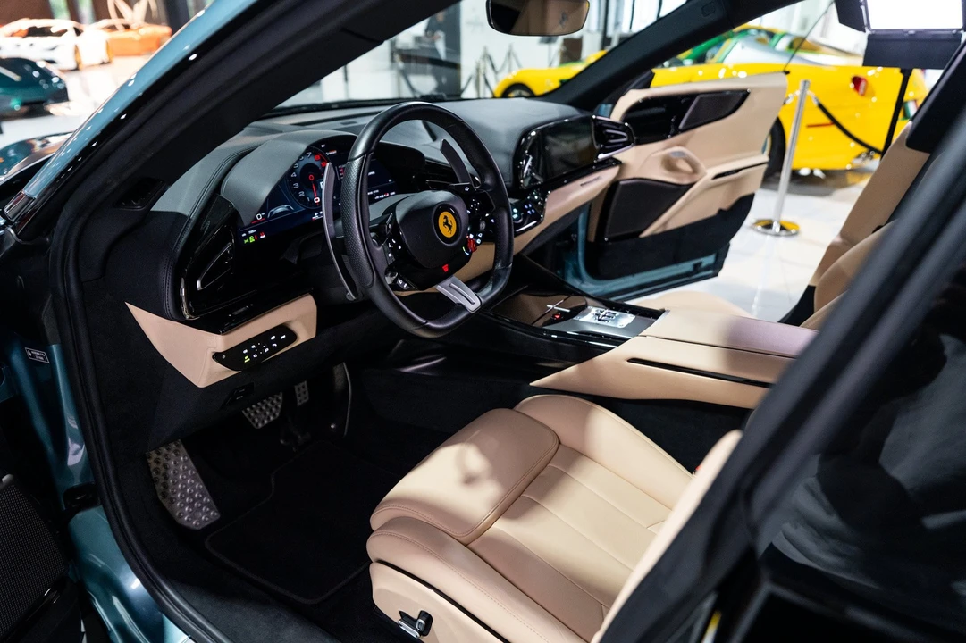 2023 Ferrari Purosangue - Image 10 of 31