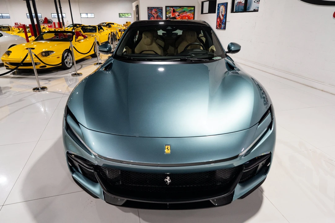 2023 Ferrari Purosangue - Image 2 of 31