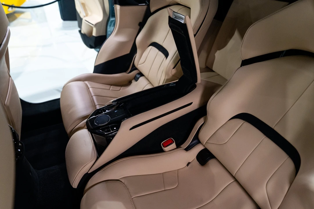 2023 Ferrari Purosangue - Image 17 of 31