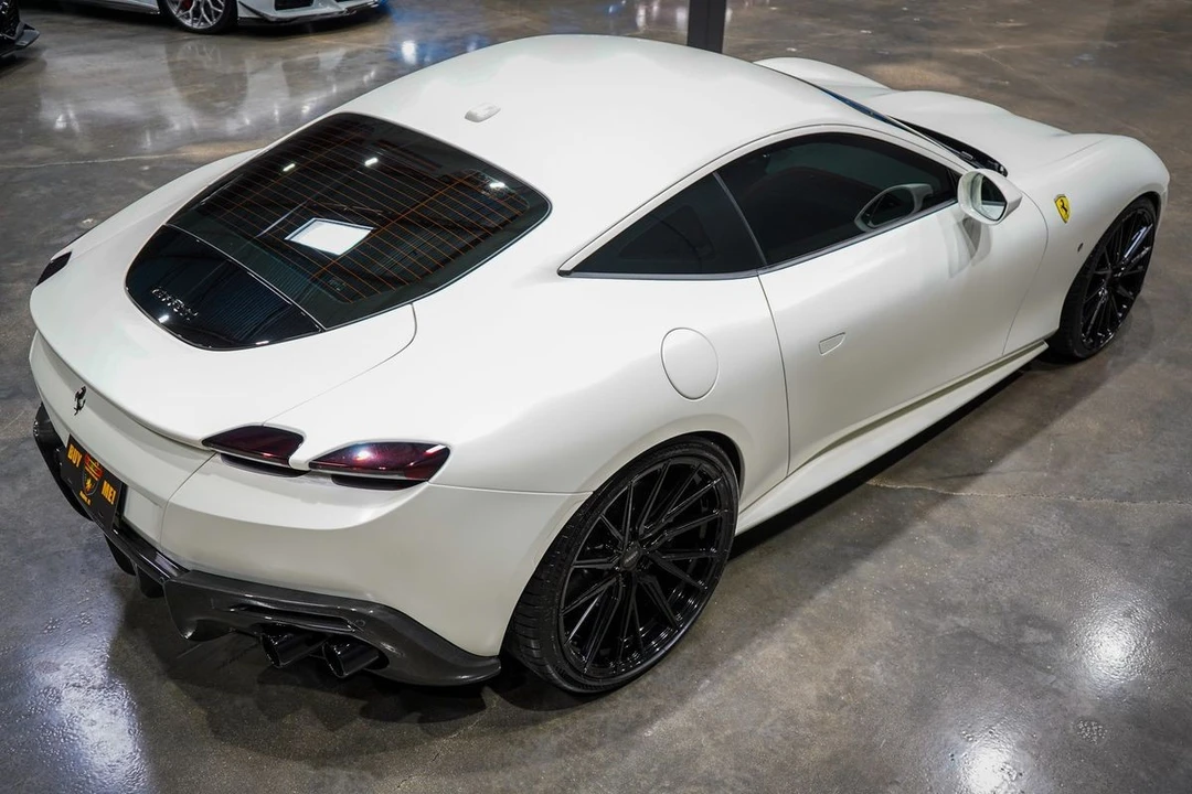 2023 Ferrari Roma - Image 15 of 21