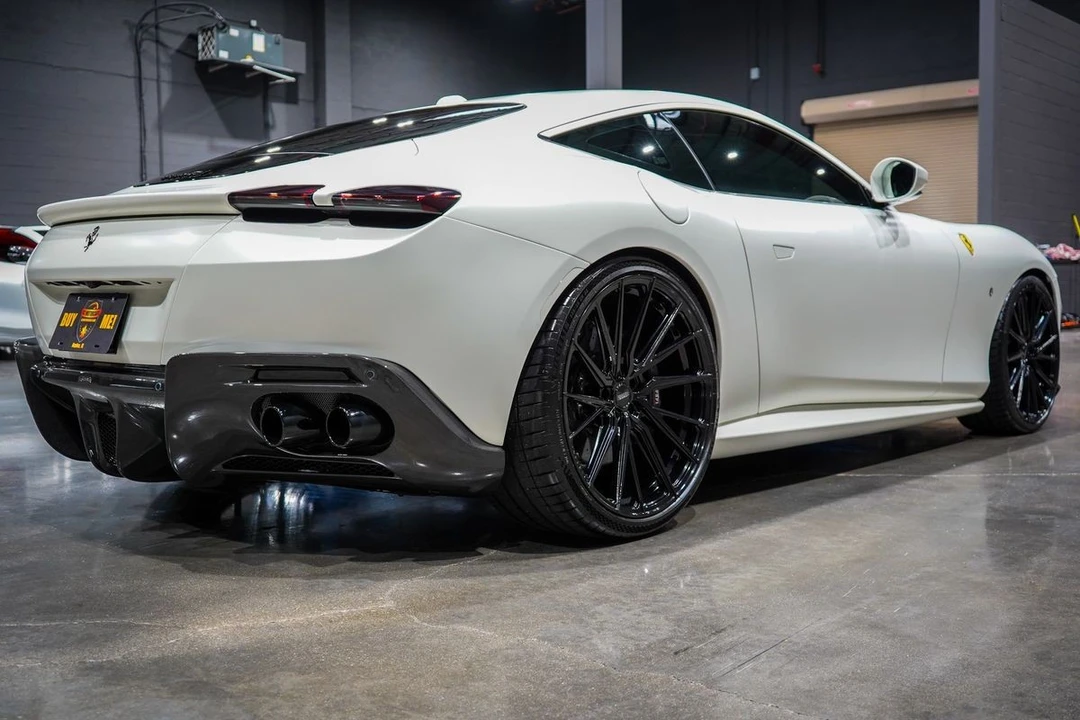 2023 Ferrari Roma - Image 5 of 21