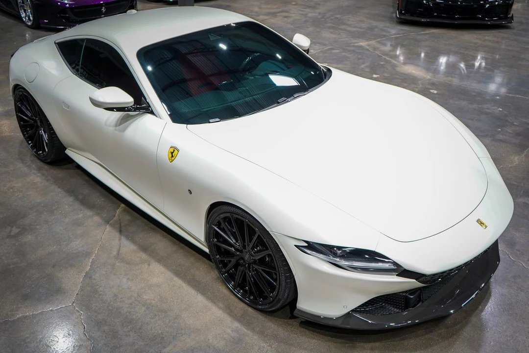 2023 Ferrari Roma - Image 16 of 21