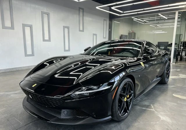 2023 Ferrari Roma - Image 2 of 31