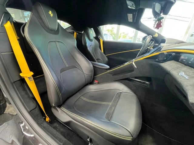 2023 Ferrari Roma - Image 12 of 31