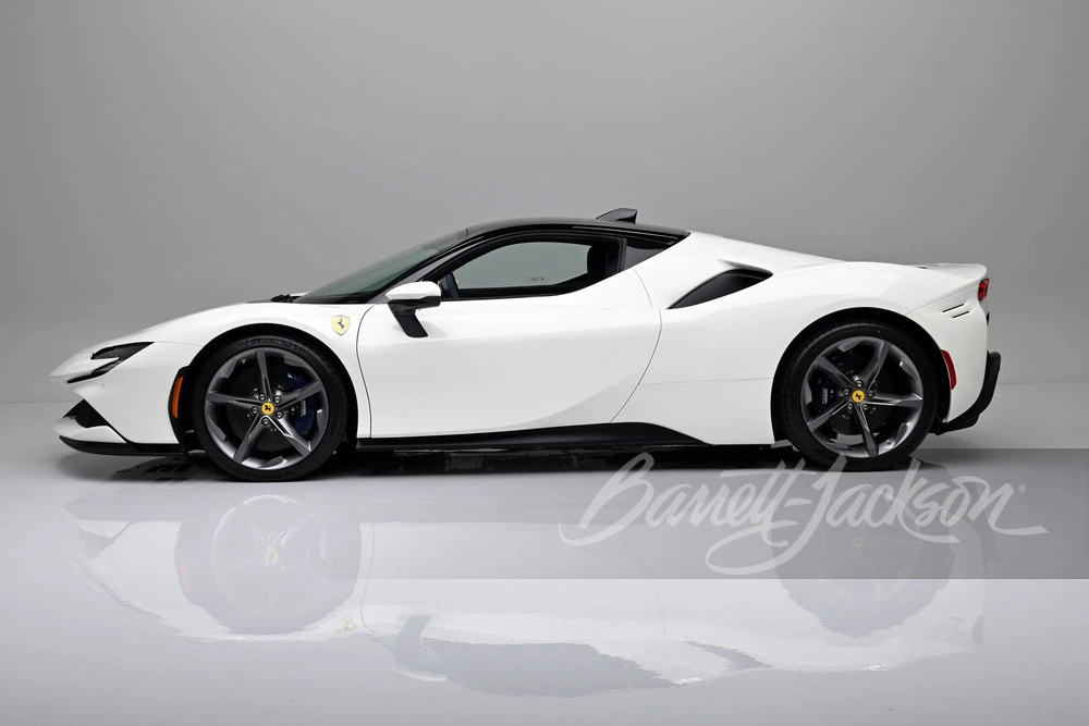 2023 Ferrari SF90 Stradale - Image 21 of 31