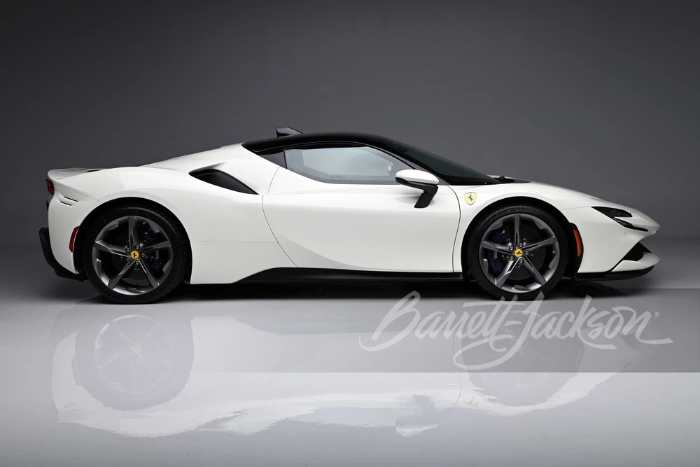 2023 Ferrari SF90 Stradale - Image 31 of 31