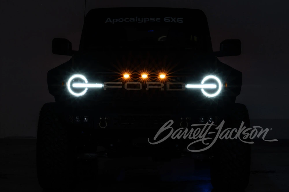 2023 Ford Bronco 6th Gen - Image 9 of 31
