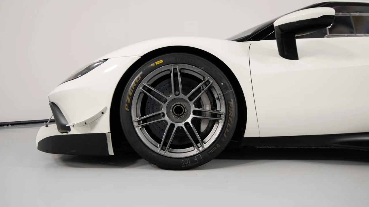 2023 Ferrari 296 - Image 29 of 31