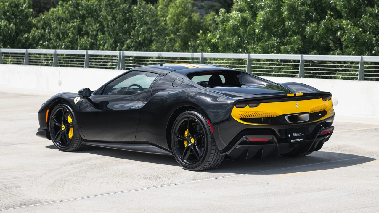 2023 Ferrari 296 GTB - Image 14 of 31