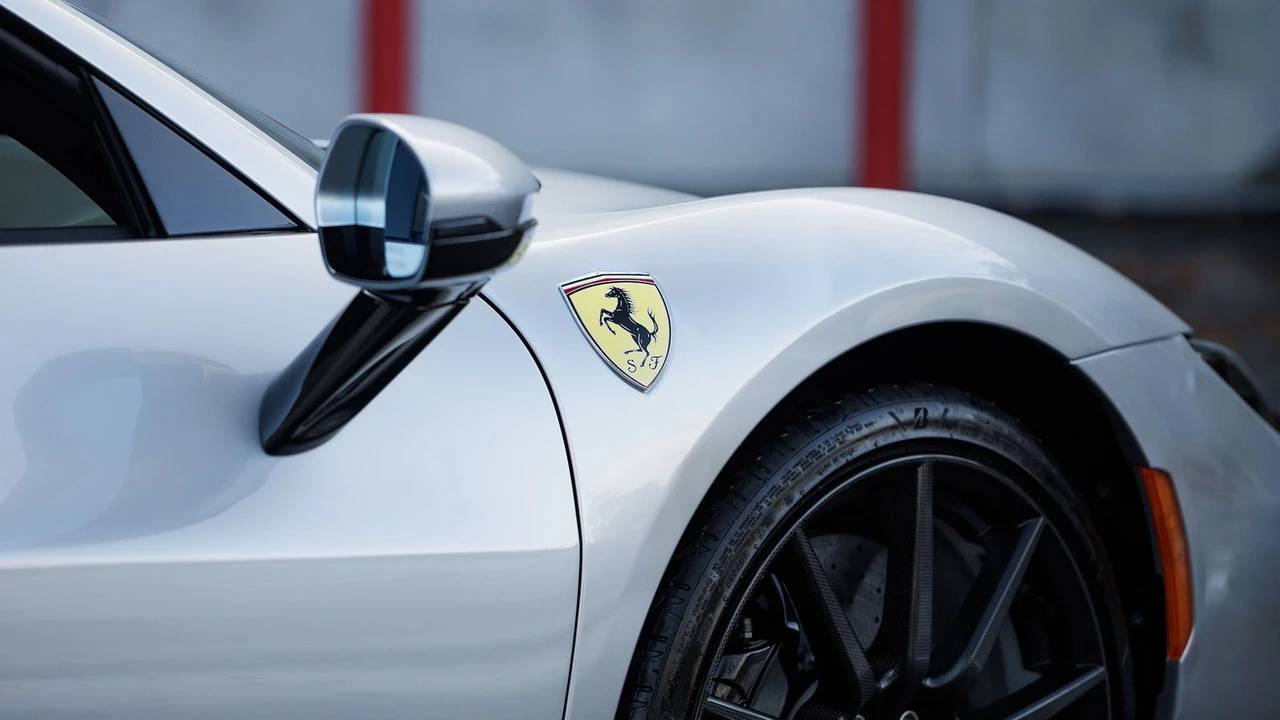 2023 Ferrari 296 GTS - Image 19 of 31