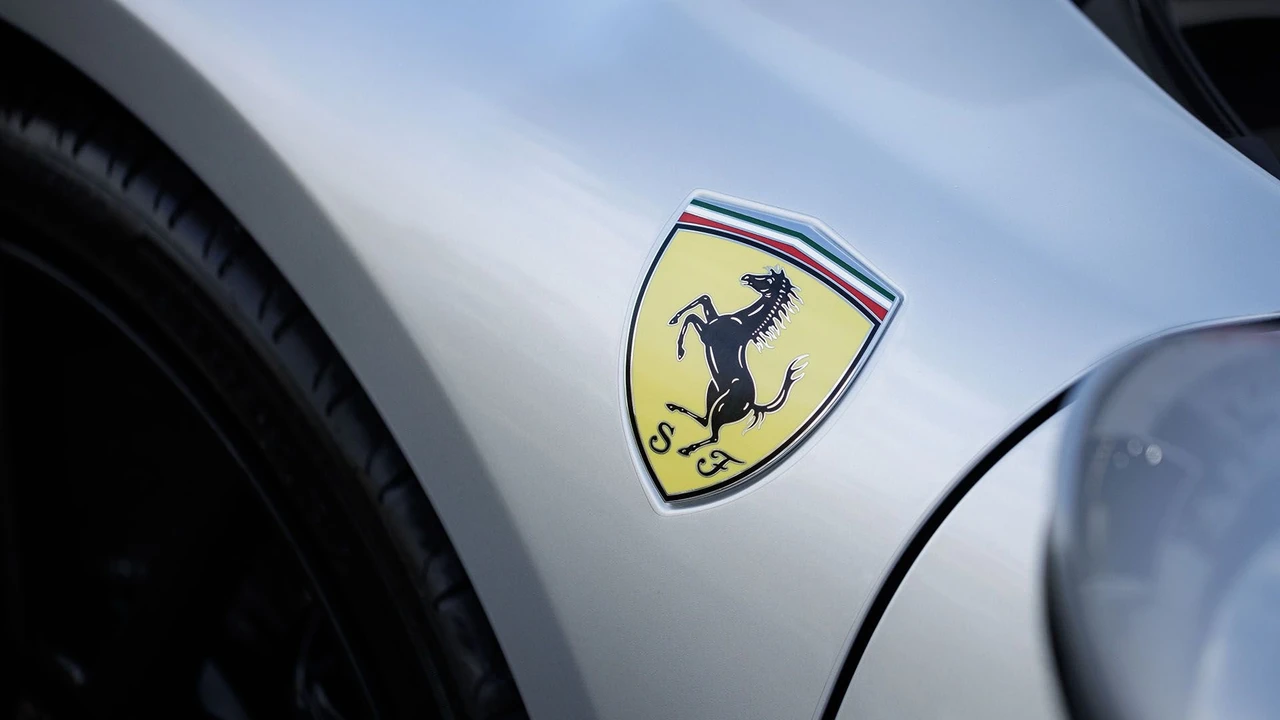 2023 Ferrari 296 GTS - Image 26 of 31