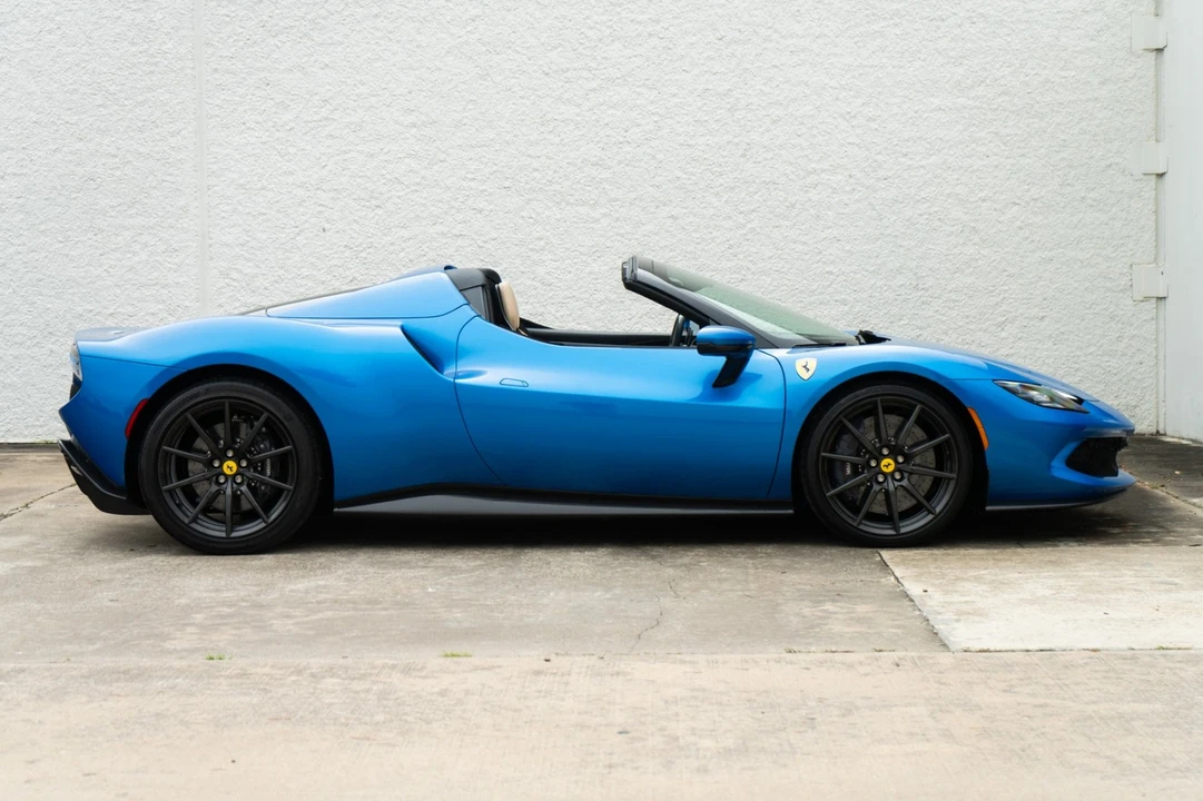 2023 Ferrari 296 GTS - Image 11 of 31