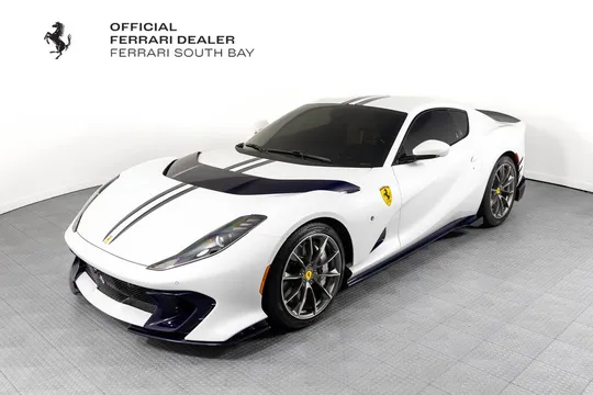 2023 Ferrari 812 Competizione Coupe