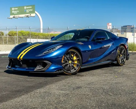 2023 Ferrari 812 Competizione Coupe RWD
