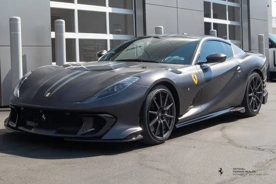 2023 Ferrari 812 Competizione Coupe RWD