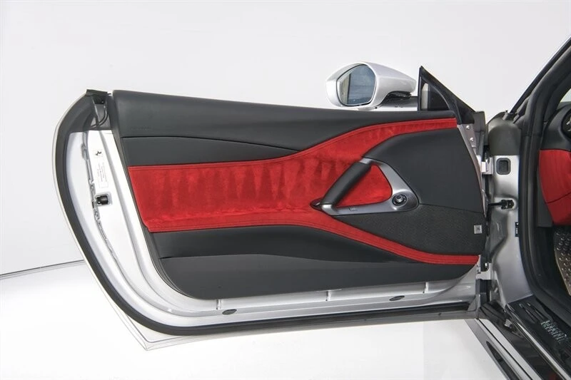 2023 Ferrari 812 GTS - Image 20 of 31