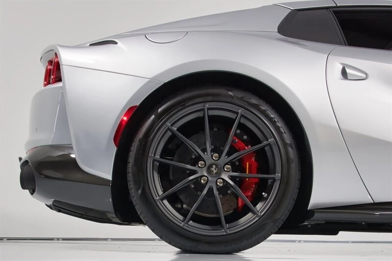 2023 Ferrari 812 GTS - Image 16 of 31