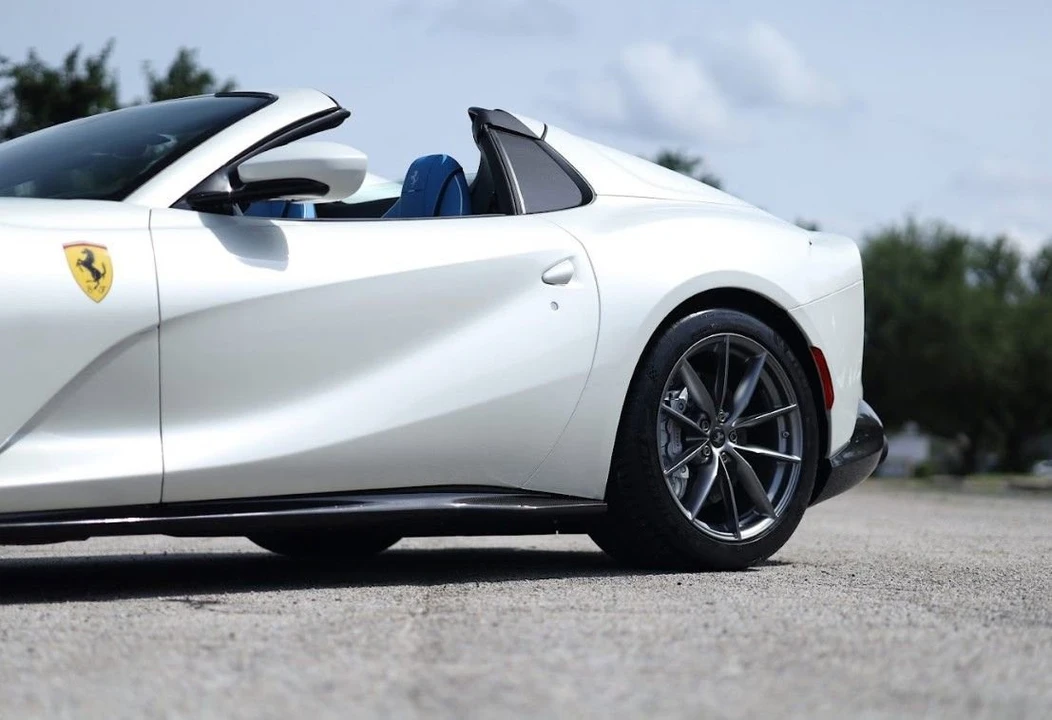 2023 Ferrari 812 GTS - Image 3 of 8