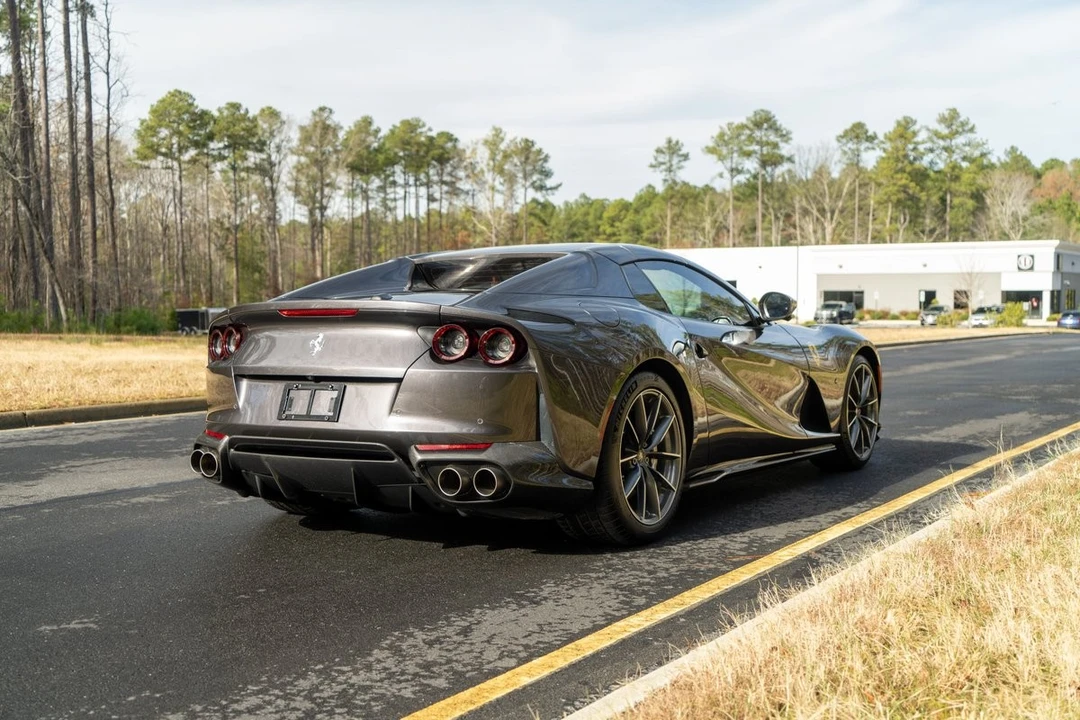 2023 Ferrari 812 GTS - Image 25 of 31
