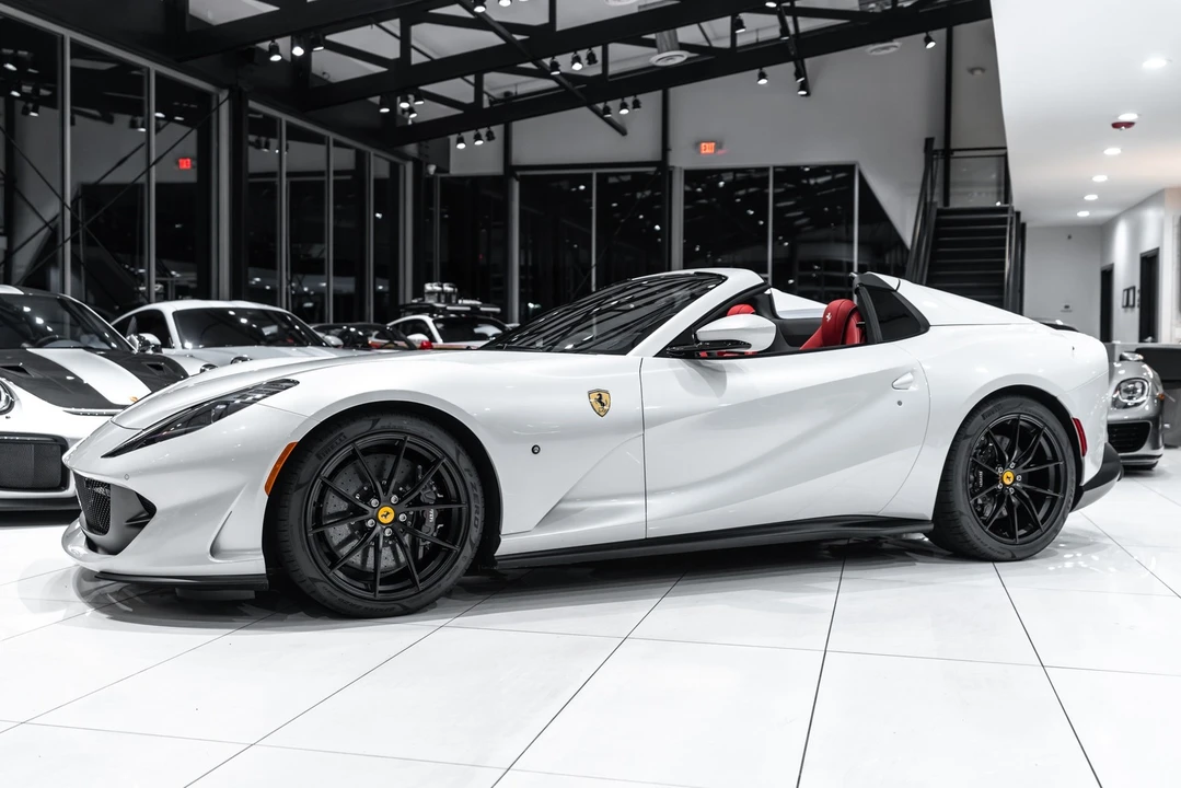2023 Ferrari 812 GTS - Image 2 of 31