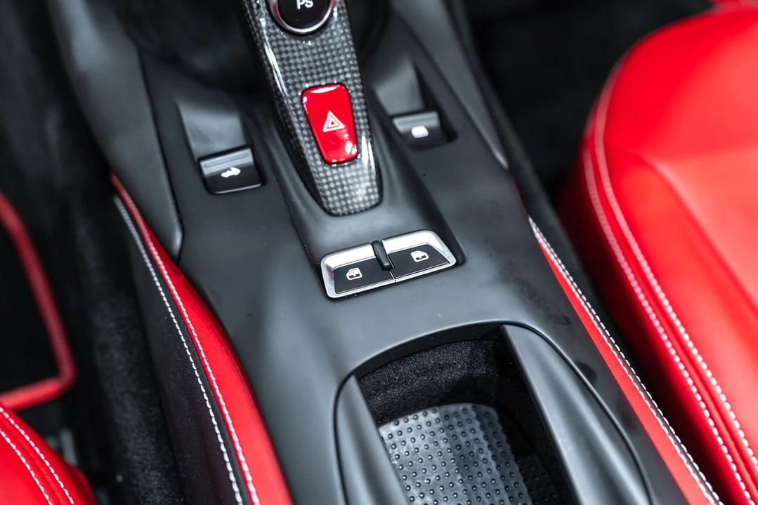 2023 Ferrari 812 GTS - Image 24 of 31