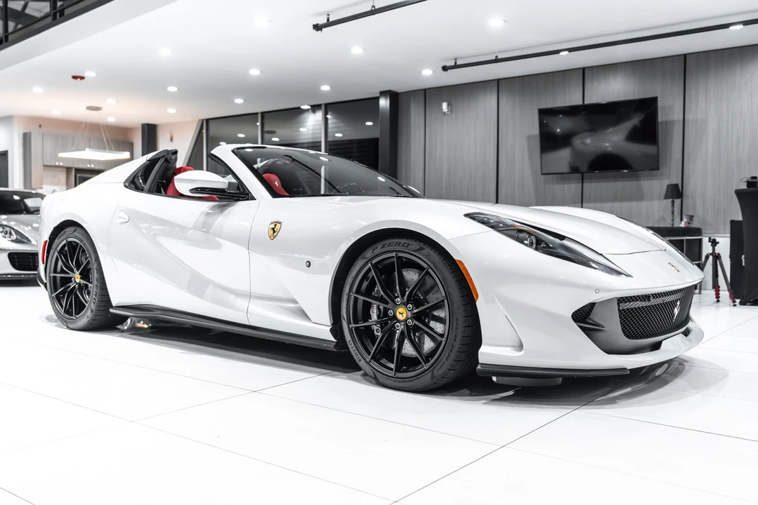 2023 Ferrari 812 GTS - Image 6 of 31